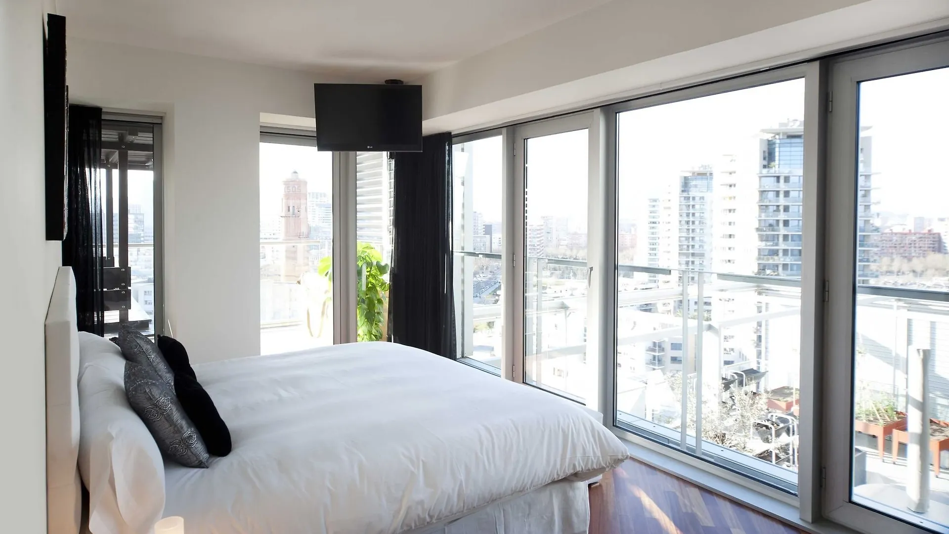 You Stylish Beach Apartments Barcelona
