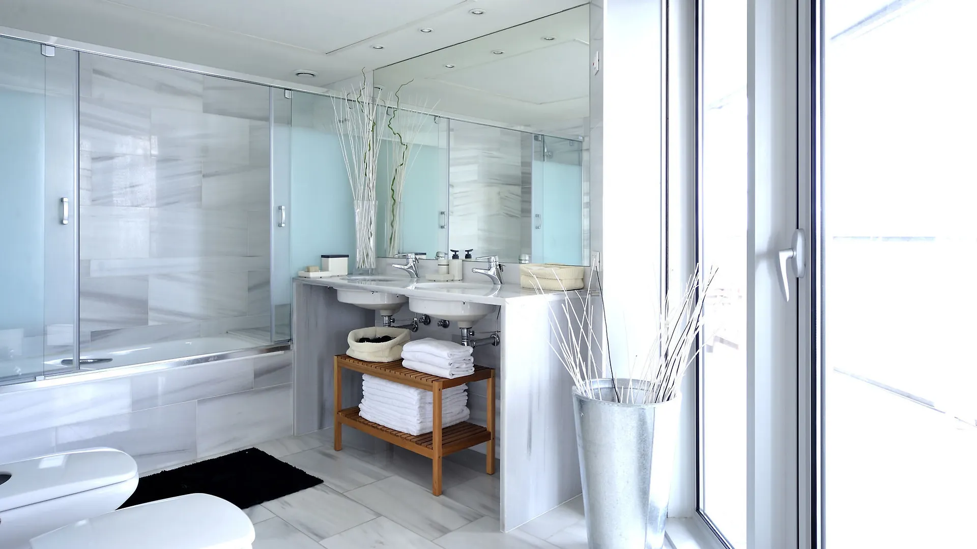 You Stylish Beach Apartments Barcelona Spain