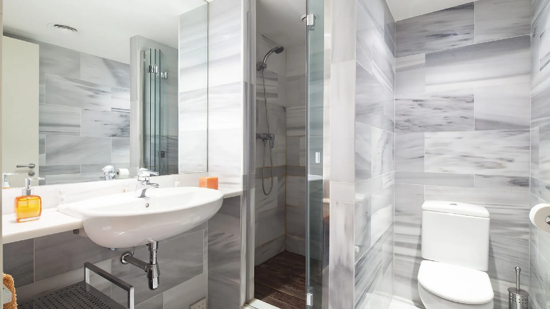 You Stylish Beach Apartments Barcelona 0*,  Spain
