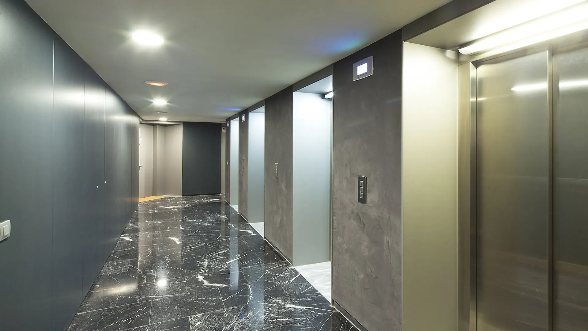 You Stylish Beach Apartments Barcelona 0*,  Spain