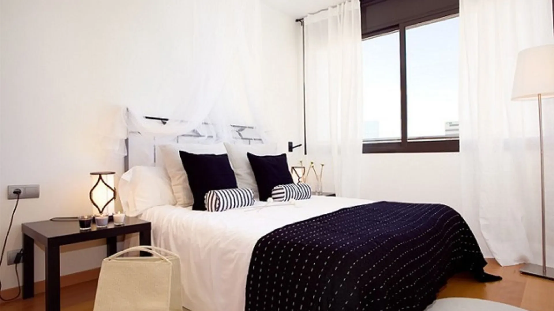 You Stylish Beach Apartments Barcelona
