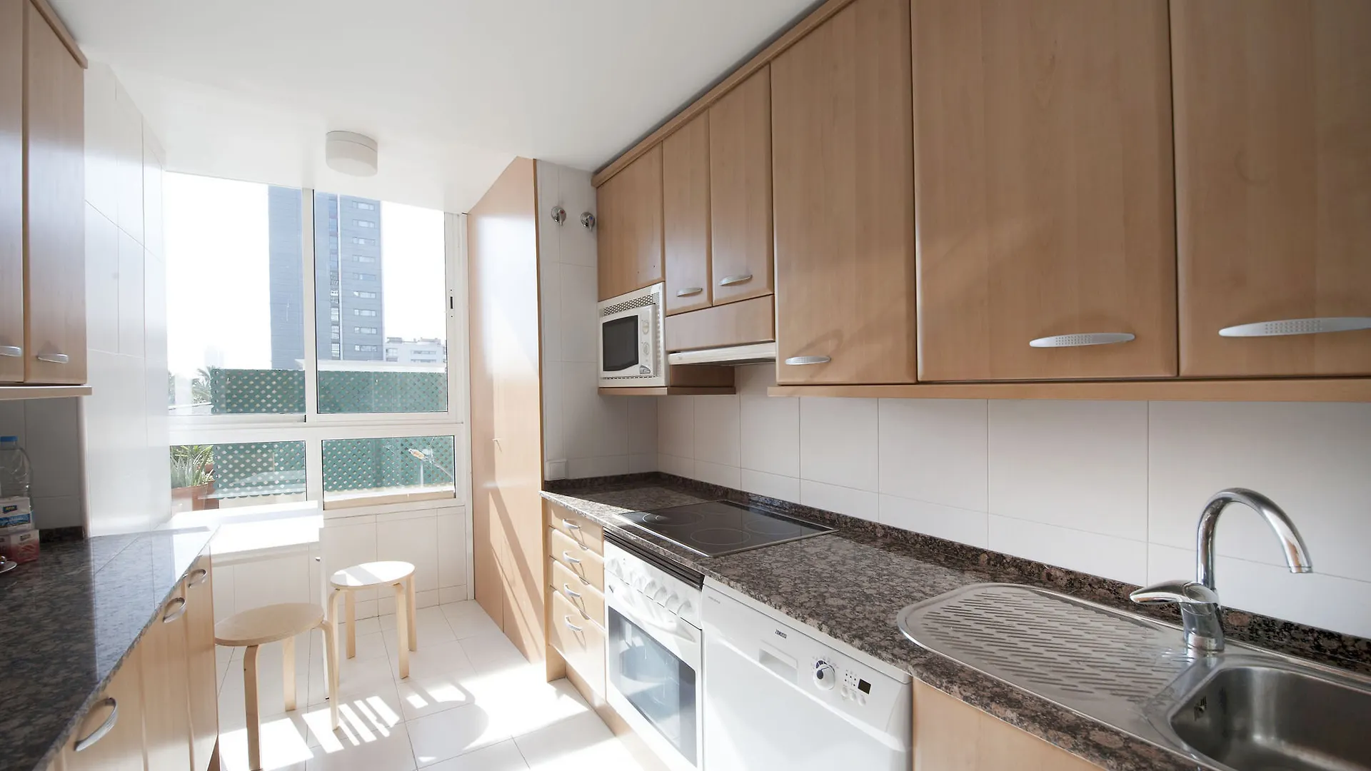 You Stylish Beach Apartments Barcelona